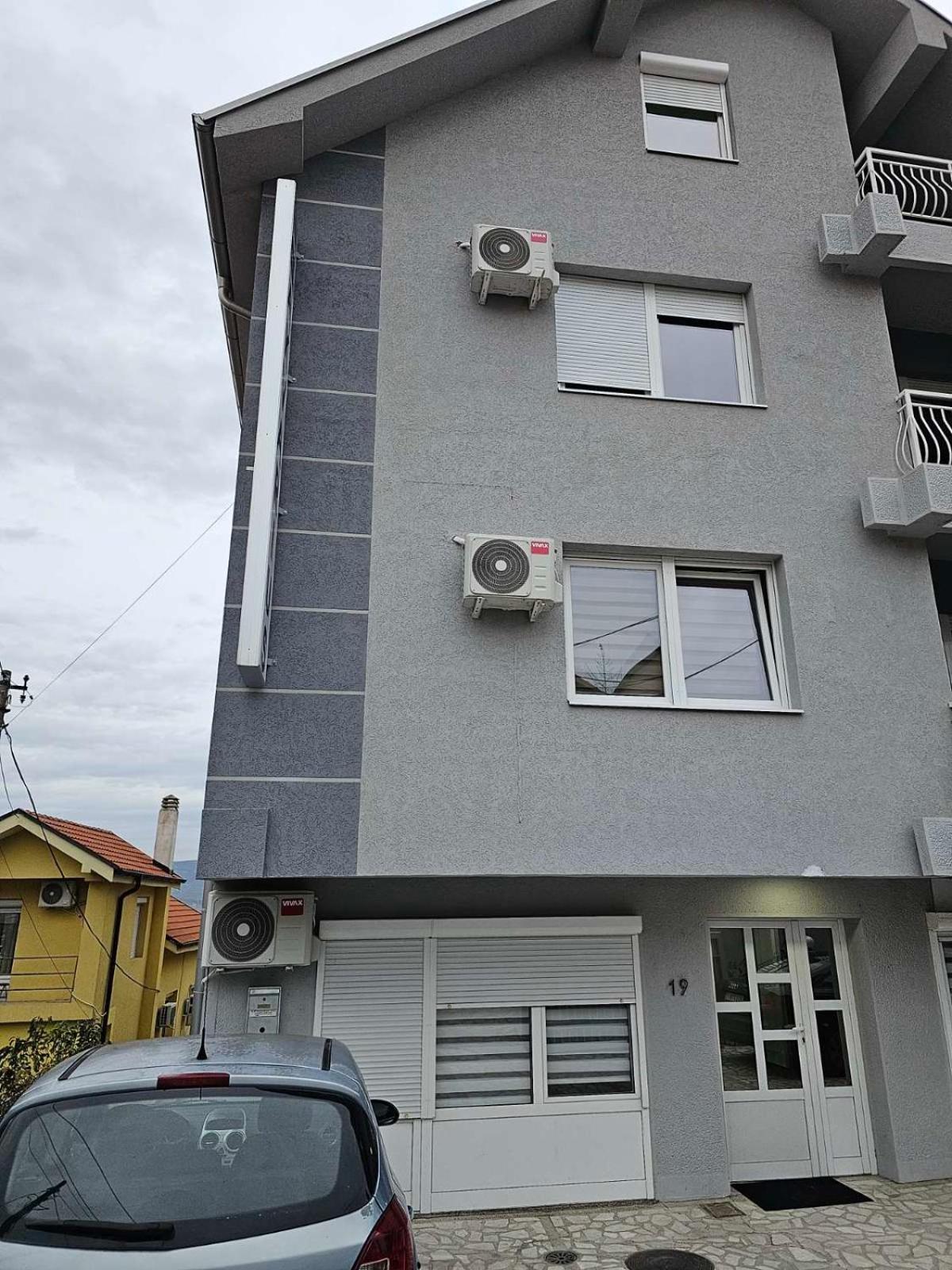 Akvarius Ni Exterior foto